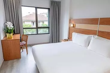 ロス ティロス - サンティアゴ・デ・コンポステーラ