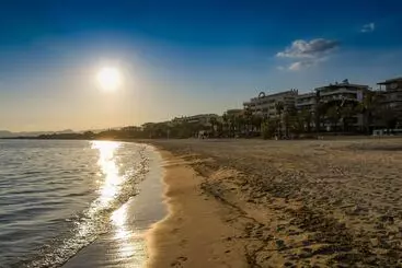 Salou Sunset by Pierre & Vacances - サロウ