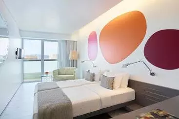 فندق فريش - أثينا