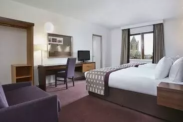 Leonardo Dublin Christchurch - Dublin