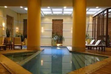De La Opera - Bogota