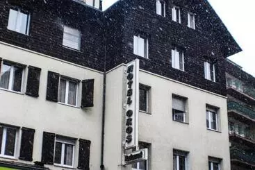 Evenia Oros - Encamp