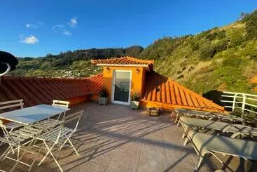Sunset House - Arco da Calheta