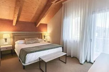& Spa Real Jaca - Jaca