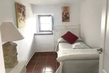 Spacious House In Benalauria With Fireplace - Benalauria