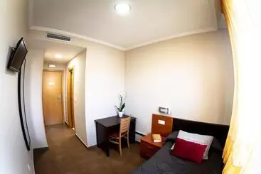 Hostal Campestre - La Cisterniga