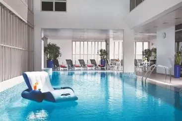 Hala Arjaan By Rotana, Deluxe Hotel Apartments - Abu Dhabi