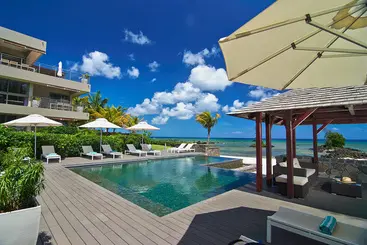 Bon Azur Beachfront Suites & Penthouses By Lov - Trou aux Biches