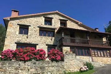 Casa Vacacional Valles Pasiegos - Villafufre