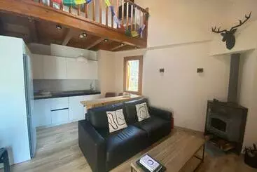 Duplex Kasares En Sesué - Sesué