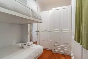 Enjoybcn Fira Apartment - Barcelona