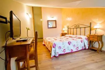 Posada De Villacarriedo - Villacarriedo
