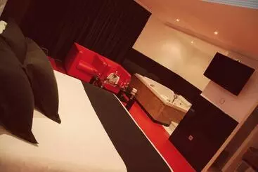 Motel Paraiso - Outeiro de Rei