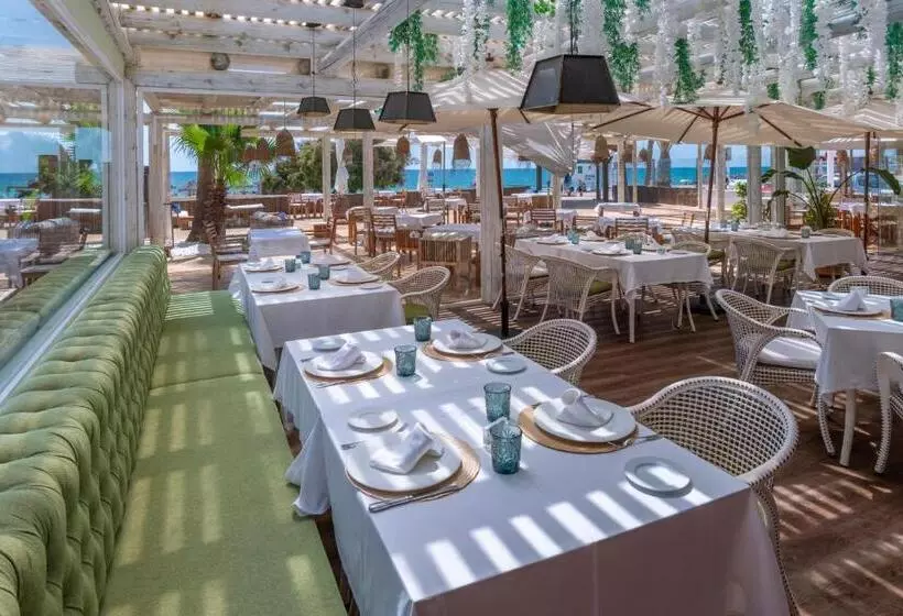 Fotos del hotel Mediterraneo Bay Hotel & Resort:  16