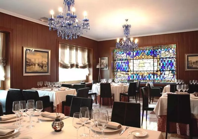 Fotos del hotel Restaurante Hotel El Vallés:  5