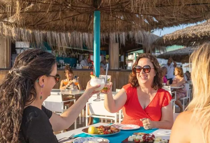 Fotos del hotel Santo Tomás:  10