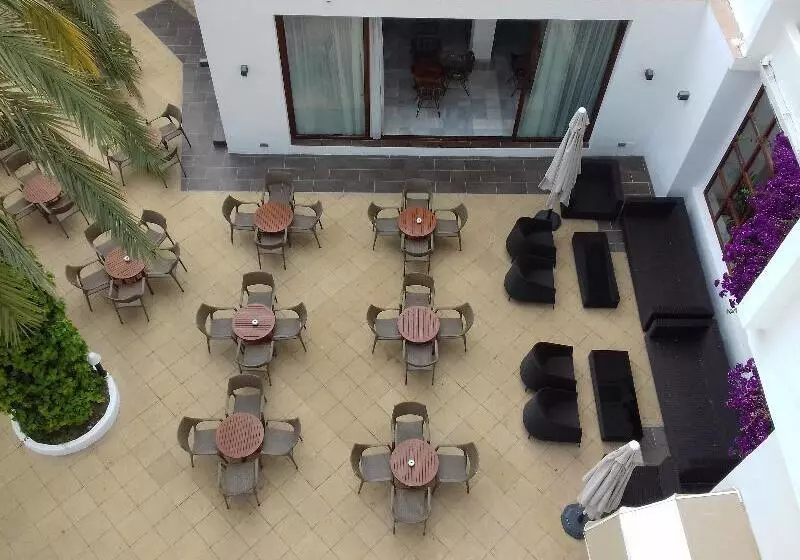 Fotos del hotel Tres Torres:  20