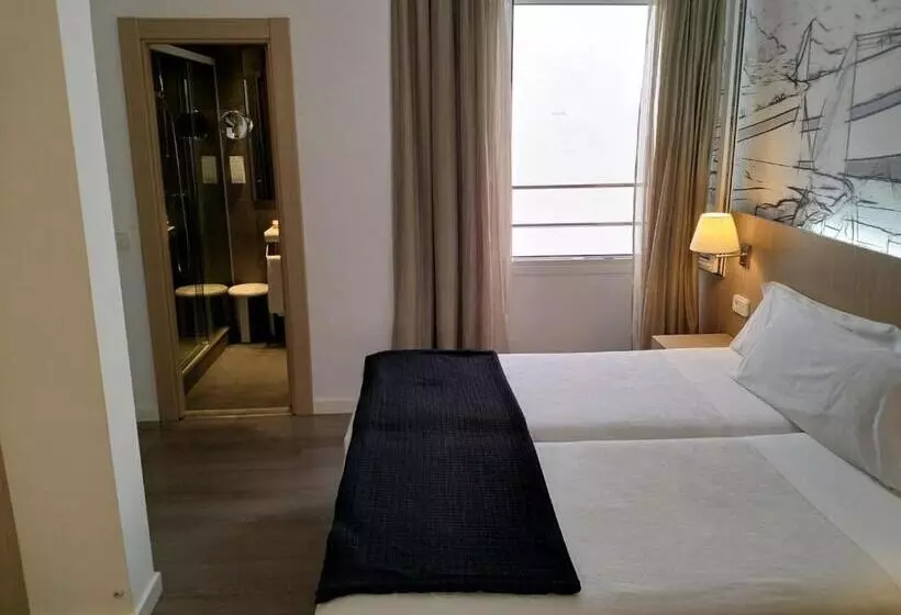 Fotos del hotel Mediterrani:  10