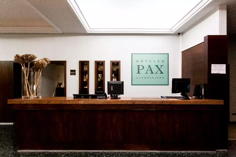 Fotos del hotel Pax Guadalajara:  2