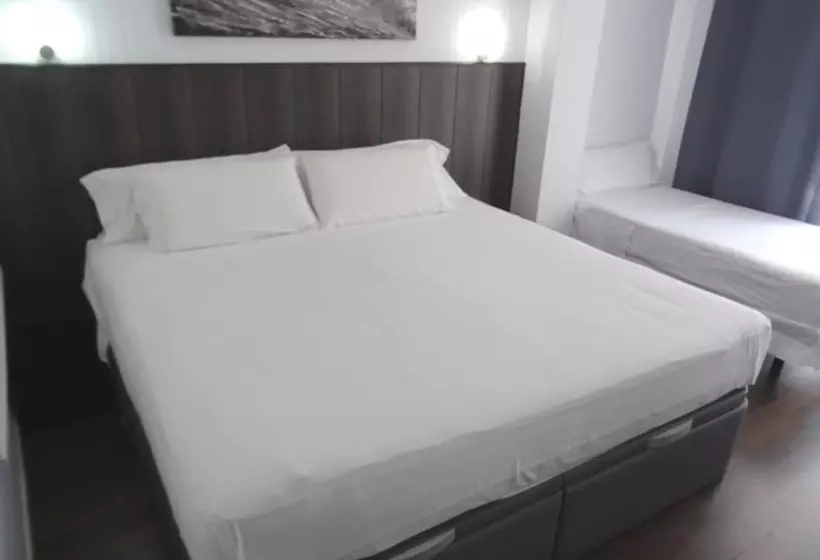 Fotos del hotel Carlos Iii:  2