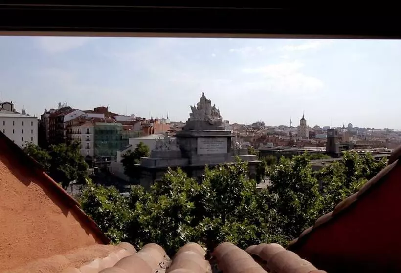 Fotos del hotel Puerta De Toledo:  6