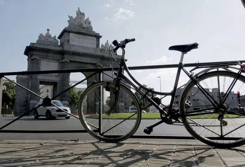 Fotos del hotel Puerta De Toledo:  9
