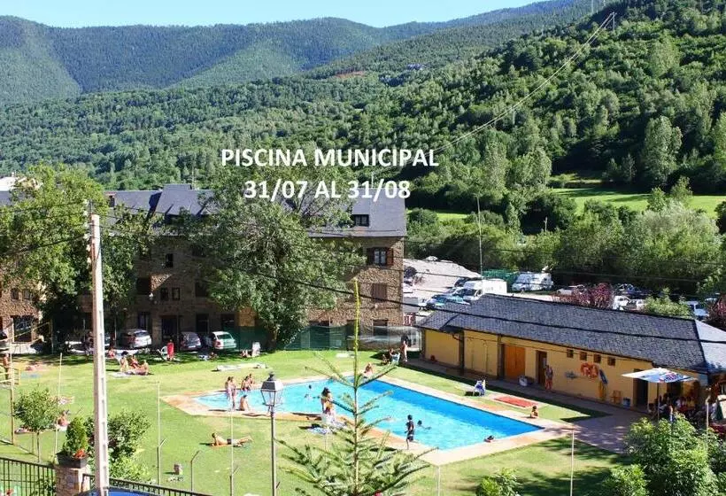 Fotos del hotel Saurat:  15