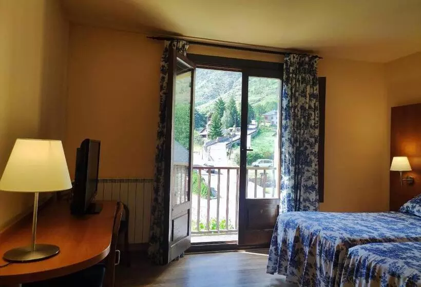 Fotos del hotel Saurat:  25