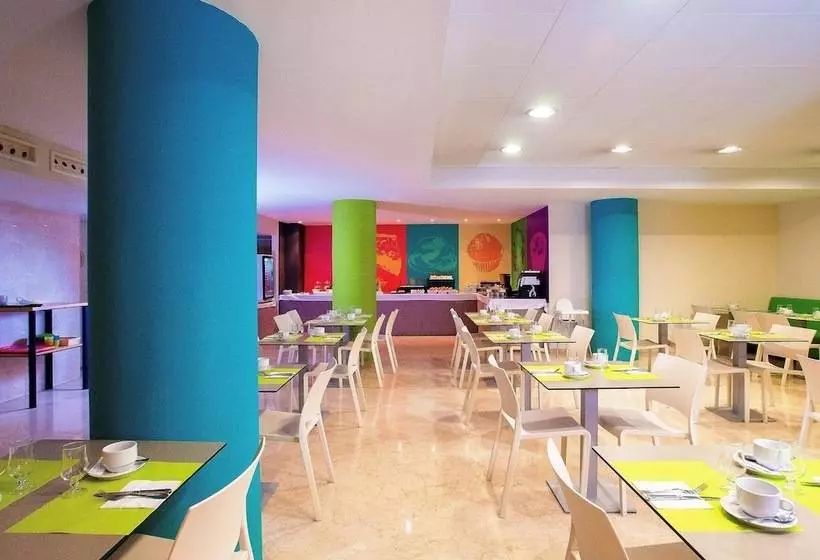 Fotos del hotel Ibis Styles Zaragoza Ramiro I:  13