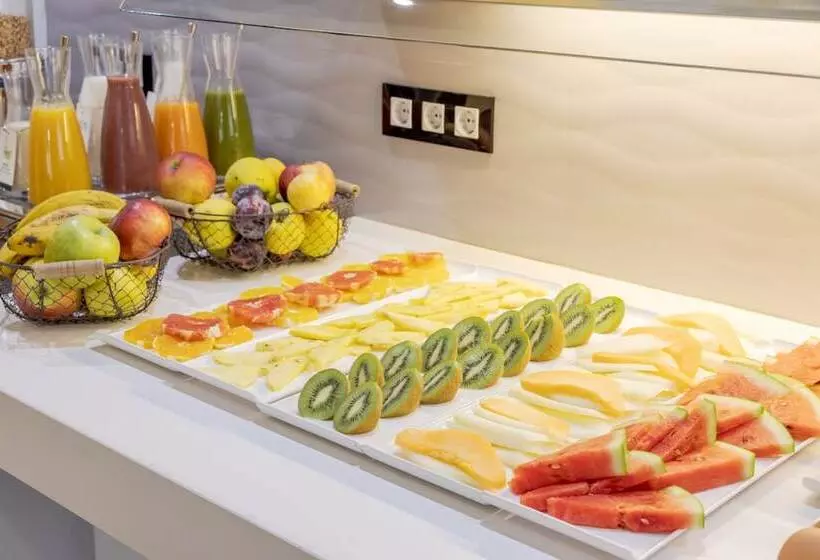 Fotos del hotel Ilunion Romareda:  2