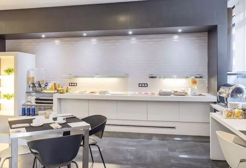 Fotos del hotel Ilunion Romareda:  7