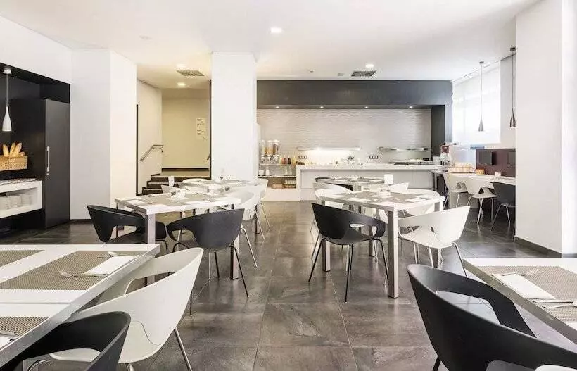 Fotos del hotel Ilunion Romareda:  16