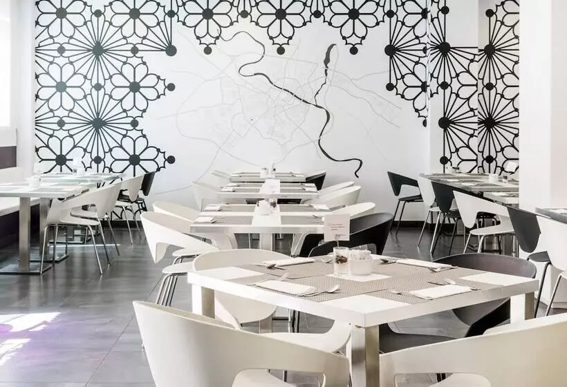 Fotos del hotel Ilunion Romareda:  4