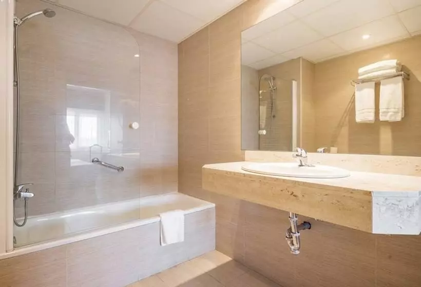 Fotos del hotel Ilunion Romareda:  9