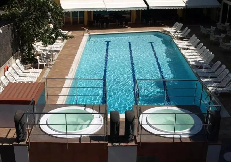 Hotel La Palmera & Spa