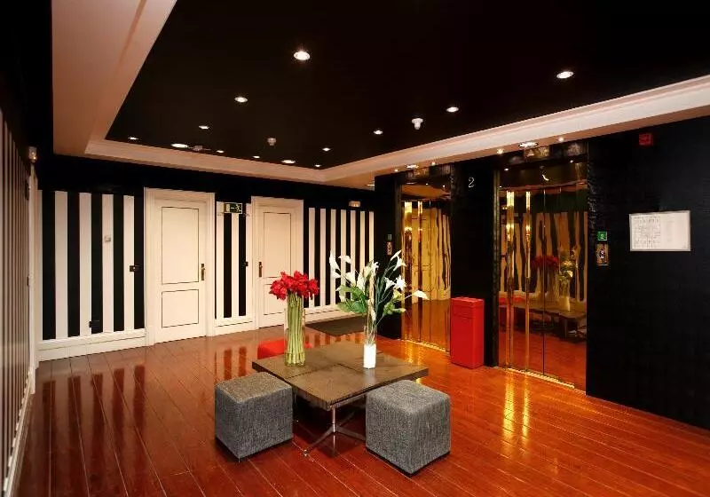 Fotos del hotel Lopez De Haro:  24