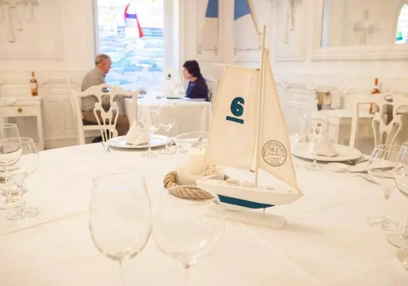 Fotos del hotel Lopez De Haro:  12