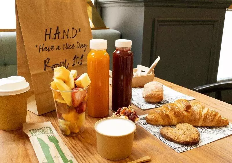 Fotos del hotel Petit Palace Puerta De Triana:  6