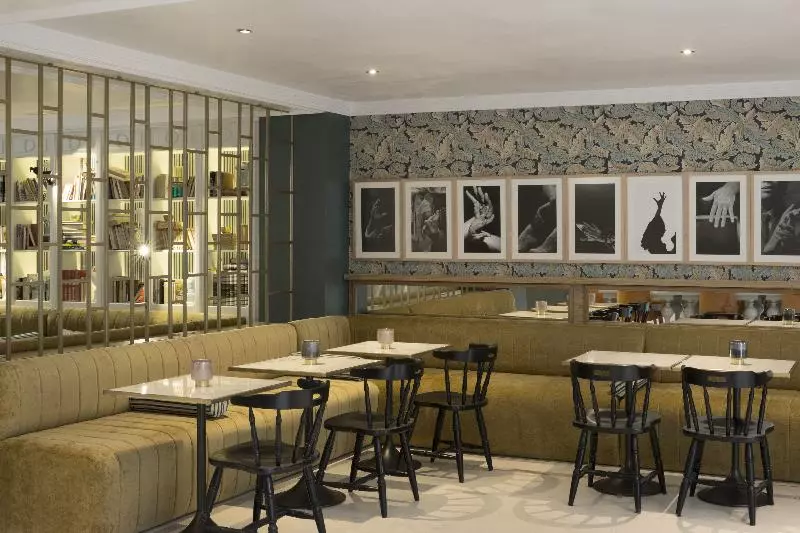 Fotos del hotel Petit Palace Puerta De Triana:  22