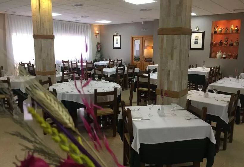 Fotos del hotel Castellote:  4