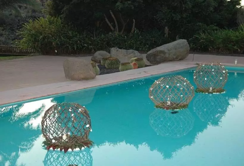 Fotos del hotel La Hacienda De Anzo:  2