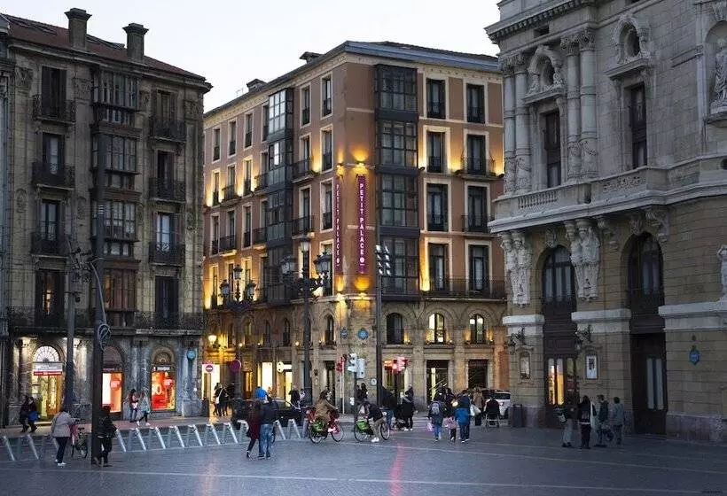 Fotos del hotel Petit Palace Arana Bilbao:  23