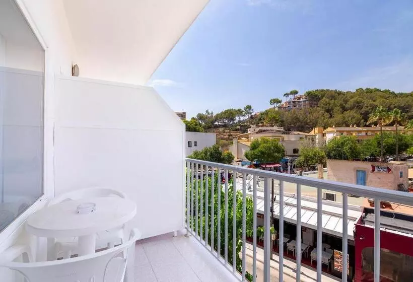 Fotos del hotel Hostal Neptuno:  12