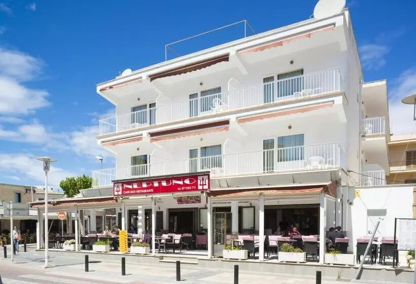 Fotos del hotel Hostal Neptuno:  9