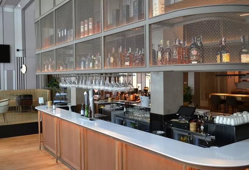 Fotos del hotel Ac  Avenida De América By Marriott:  12