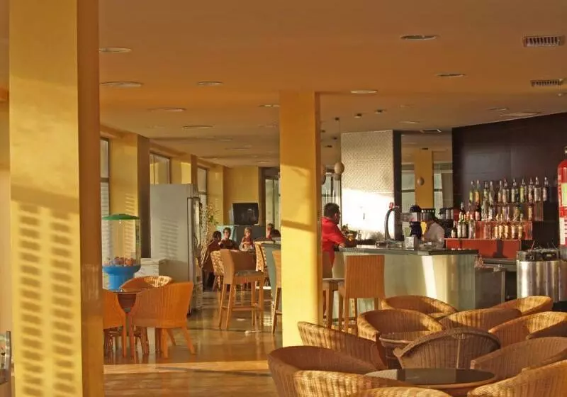 Fotos del hotel Roquetas Beach:  14