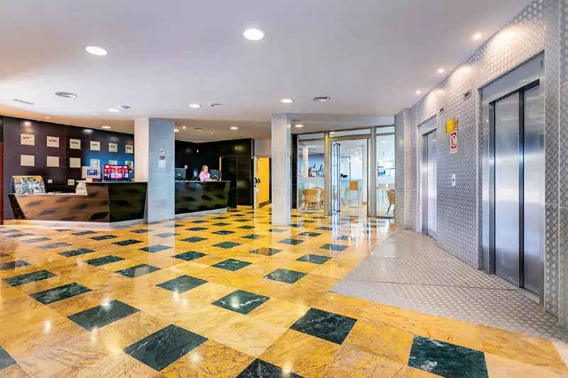 Fotos del hotel Roquetas Beach:  11