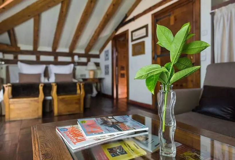 Fotos del hotel Posada Mingaseda:  9