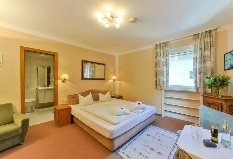 Fotos del hotel Alpenhof:  13