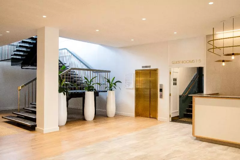 Fotos del hotel The Chifley On South Terrace:  3